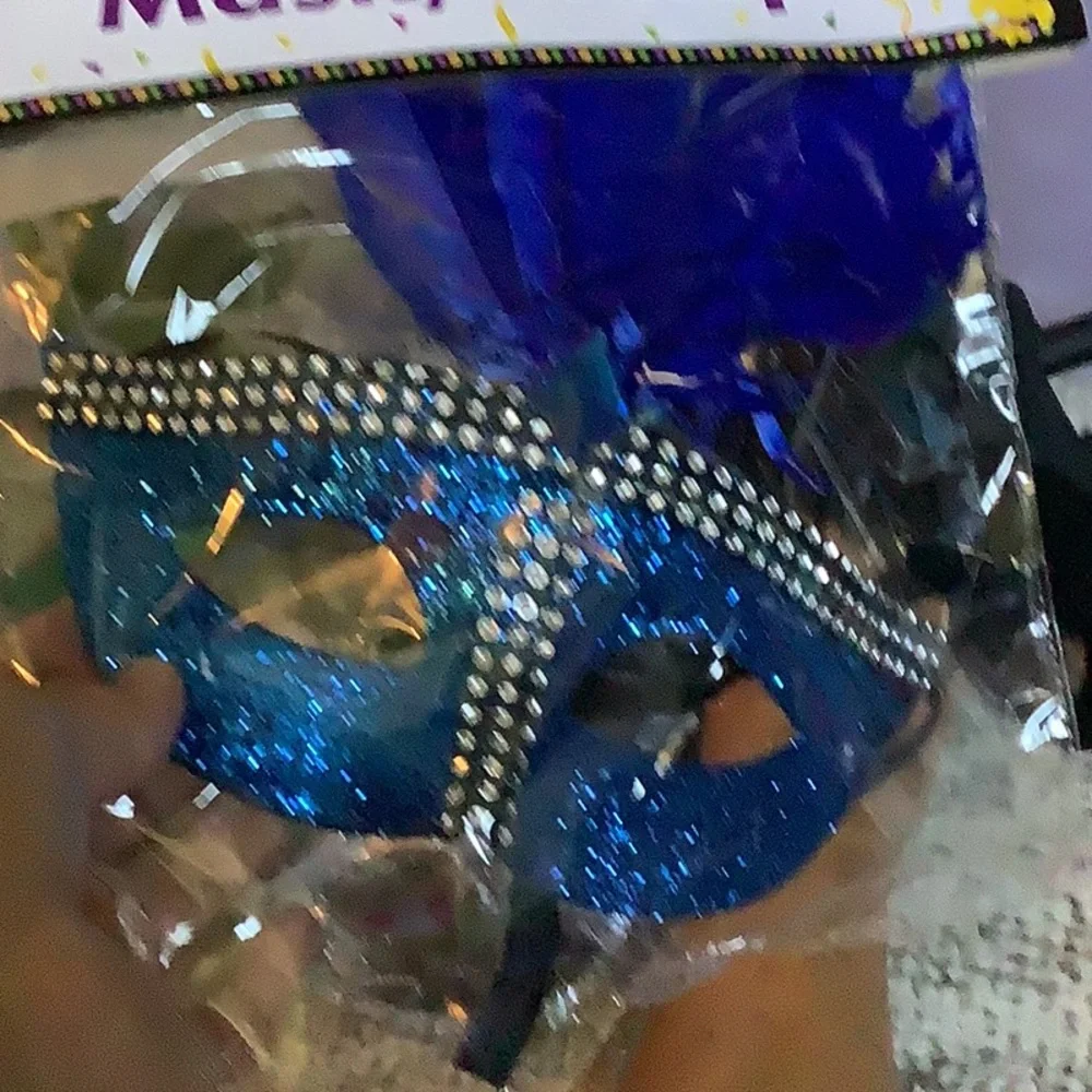 unknown blue sparkle
